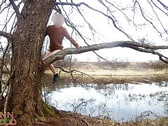 HUGE CUMSHOT, while climbing trees LOL!