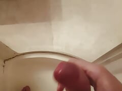 18yo Italian boy shoots his semen 11 TIMES in the shower