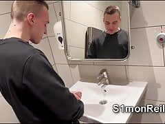 Public Cruising - Inviting Straight Guy to public Mall toilet