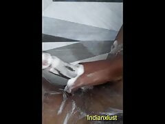 Indian Guy Masturbating in the Bathroom with Foam