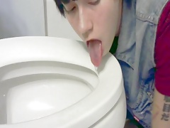 Cute Asian Twink Licks Toilet Seat