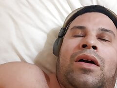 Cumming on the carpet baby for you yes