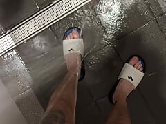 Pissing at the gym public showers