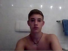 Italian Sweet Boy With Long Cock & Sexy Bubble Ass On Cam