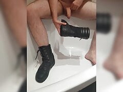 Security Guard cum on work shoe in tub