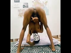 Indian teen having sex with huge cumshot