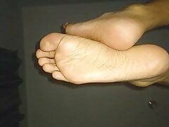 5 minutes of my latino mexican feet soles.