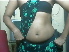 Krithi CD Sexy in Saree, Strip Tease Navel Shakes Curvy Hips