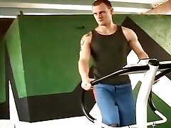 Slutty twink gets fucked in the ass at a gym