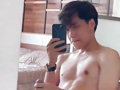 handsome thai boy filming jerking his nice cock (45'')
